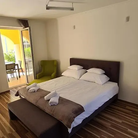 Mediterran With Pool * 希欧福克