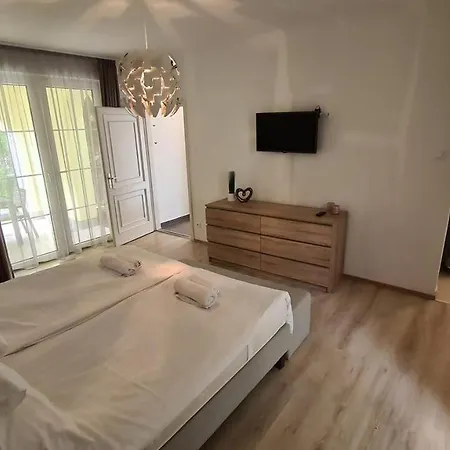 Apartment Mediterran With Pool