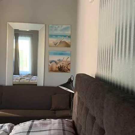 Mediterran With Pool Apartment