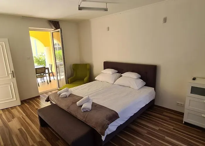 Mediterran With Pool * 希欧福克